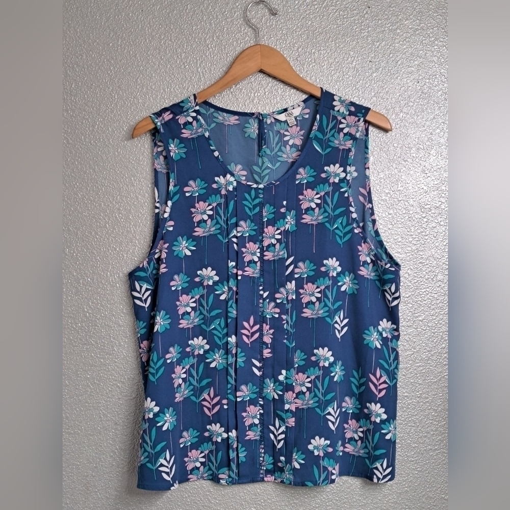 Q & A Floral Sleeveless Blouse   Size XXL